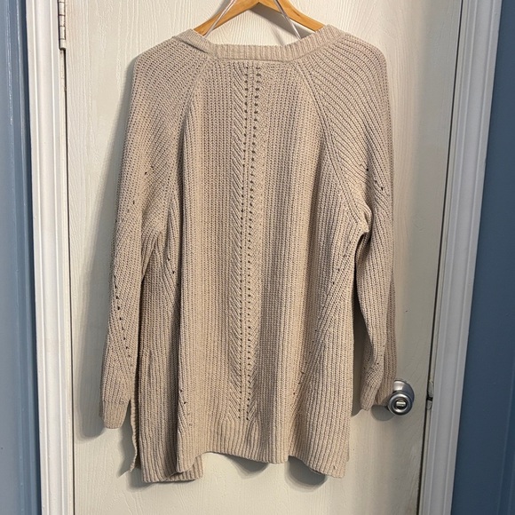 Chic Beige Knit Cardigan - Picture 6 of 7